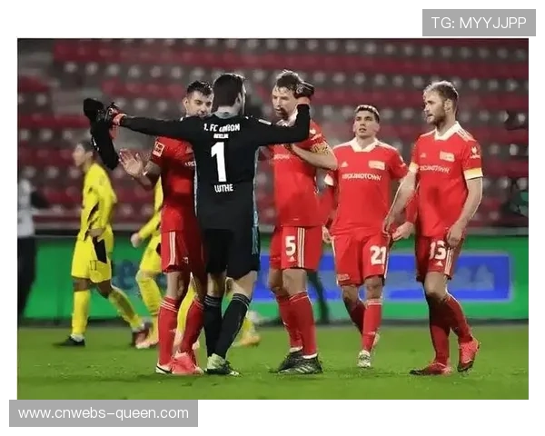 法兰克福锋线伤病潮加剧，乌尊巴舒亚伊长期缺阵